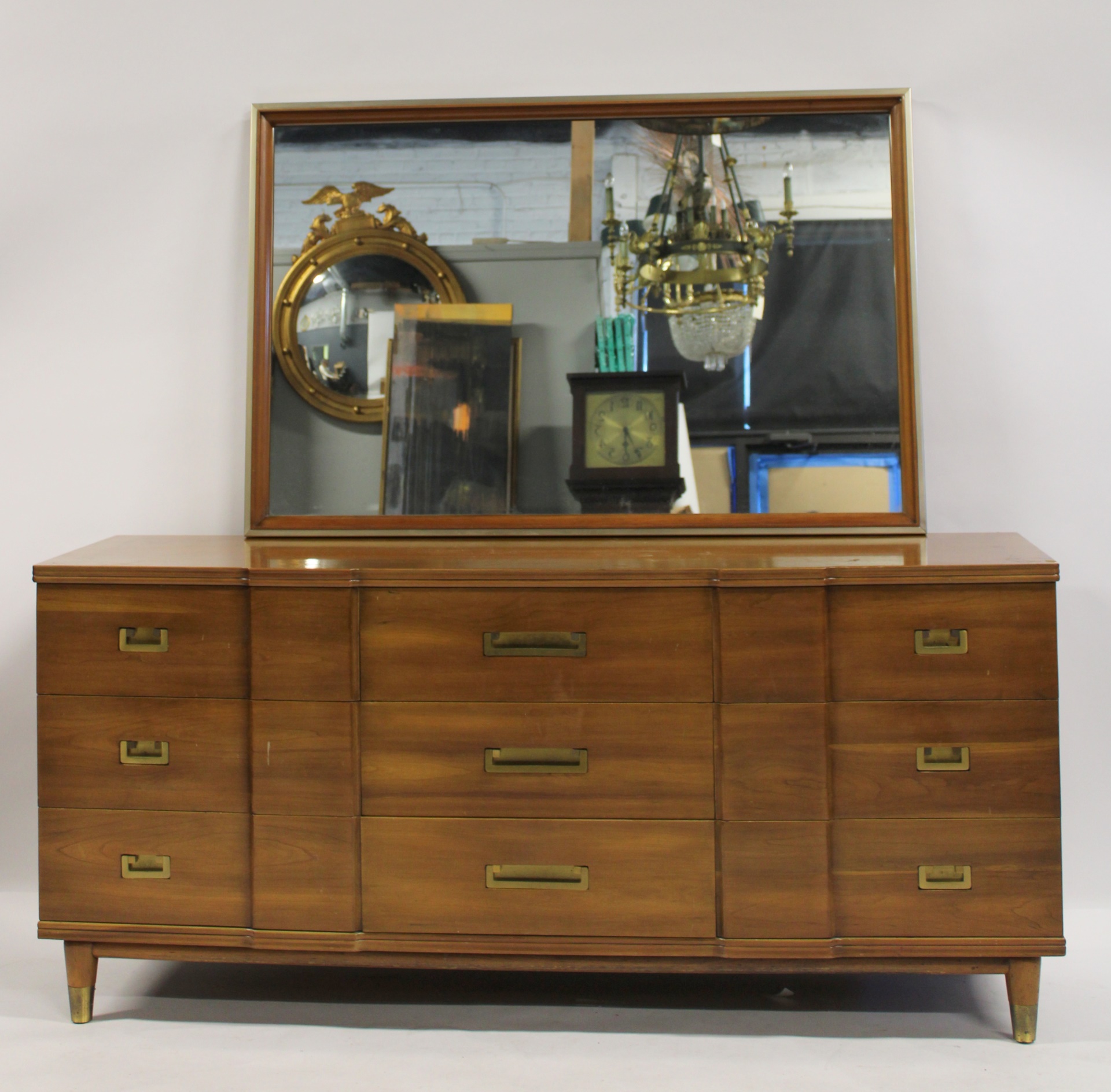 MIDCENTURY JOHN WIDDICOMB DRESSER &