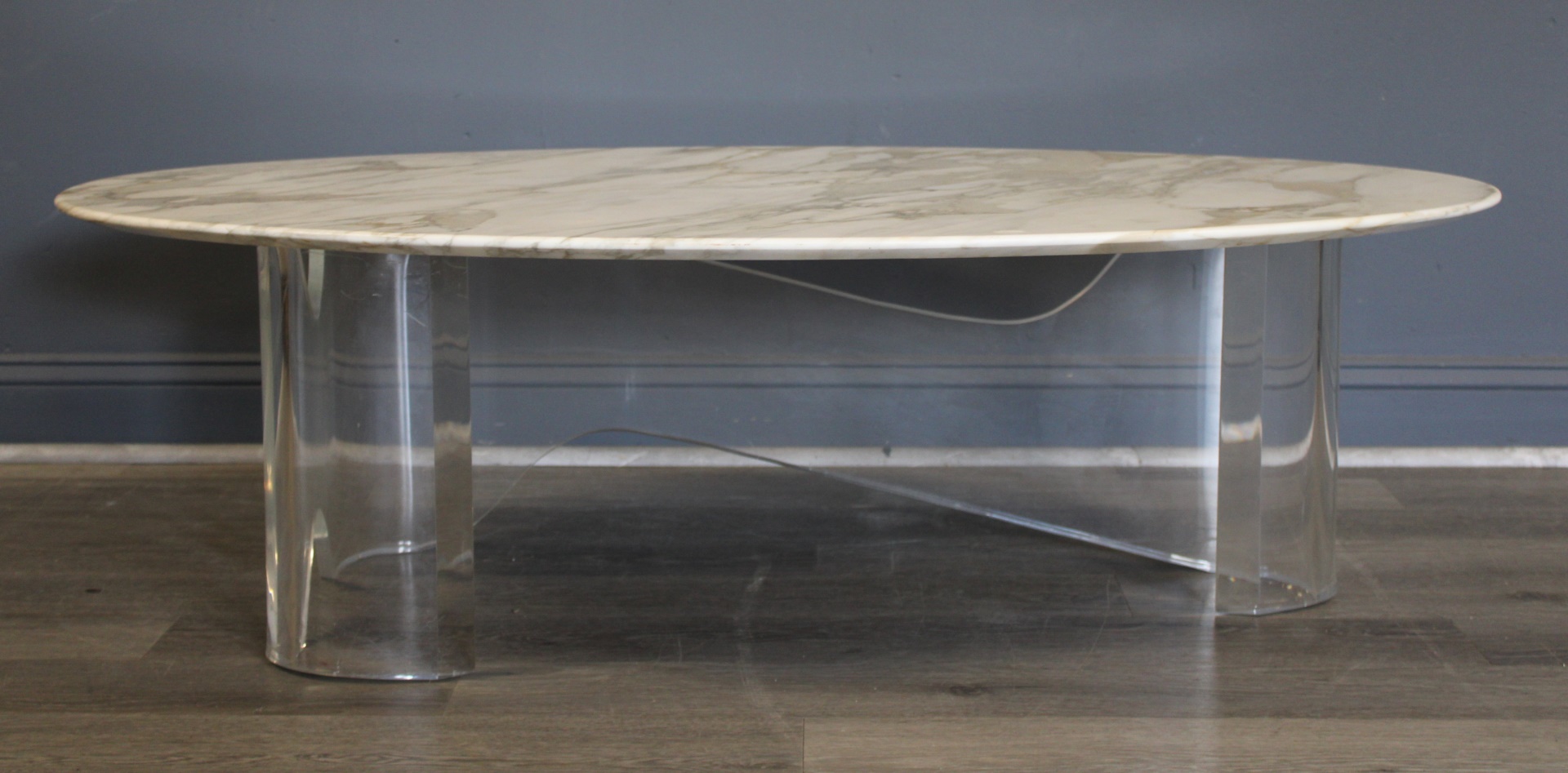 MIDCENTURY LUCITE COFFEE TABLE WITH