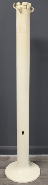 MIDCENTURY PLASTIC G.C. PIRETT