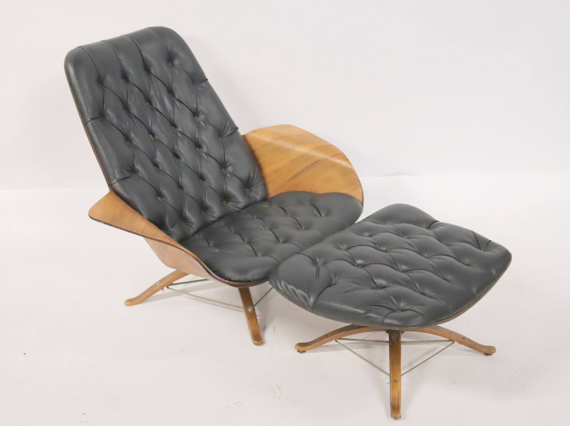 MIDCENTURY PLYCRAFT LOUNGE CHAIR