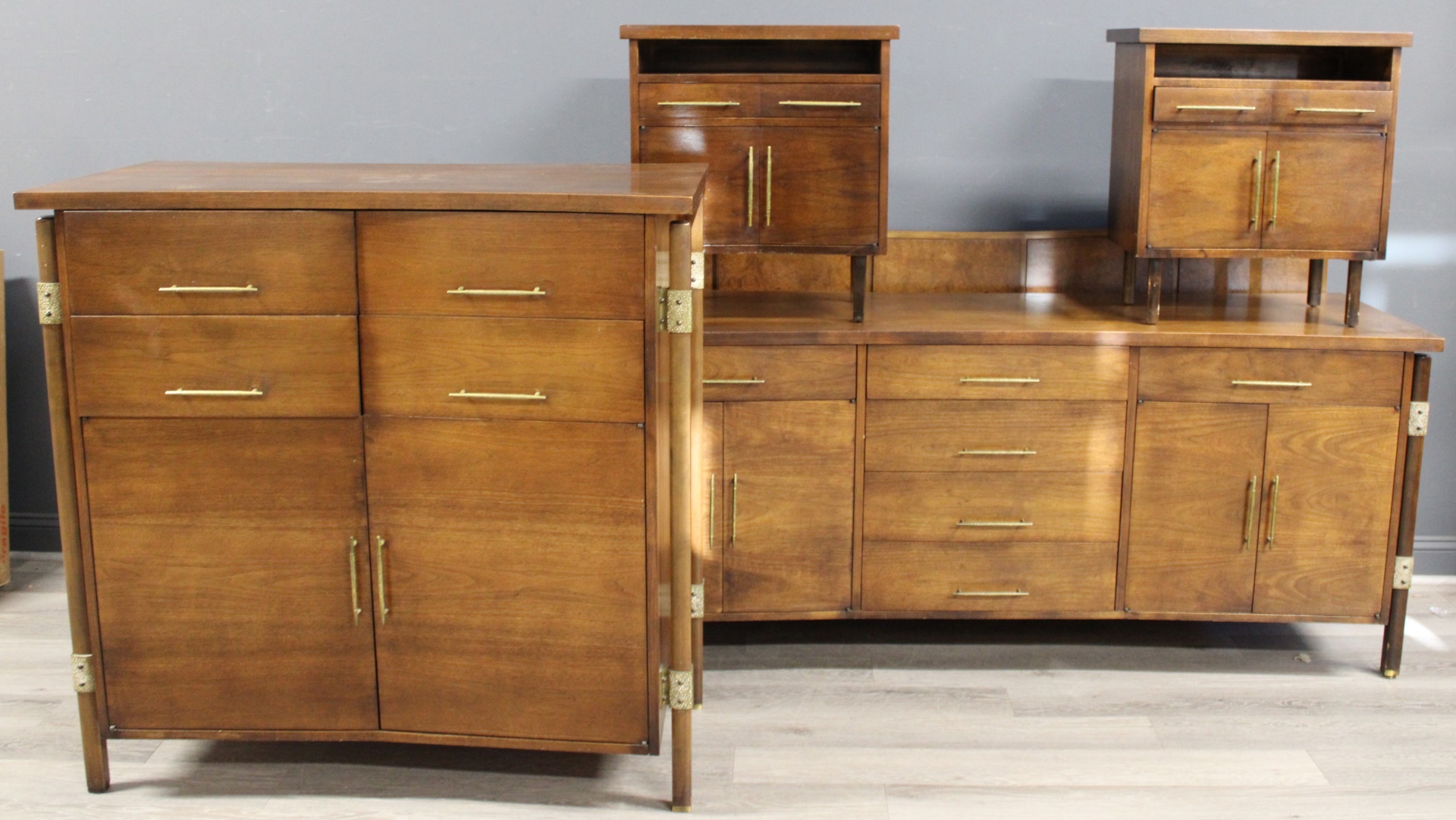 MIDCENTURY ROMWEBER BEDROOM SUITE