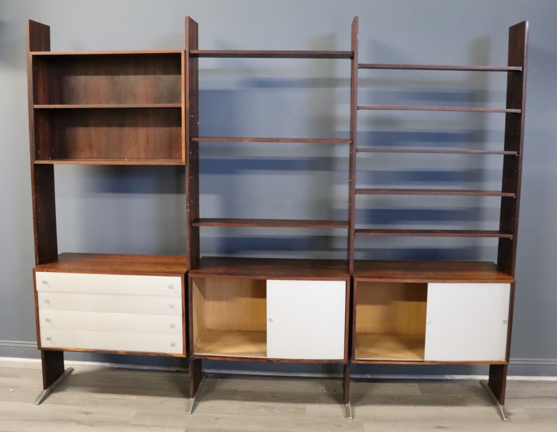 MIDCENTURY ROSEWOOD WALL UNIT