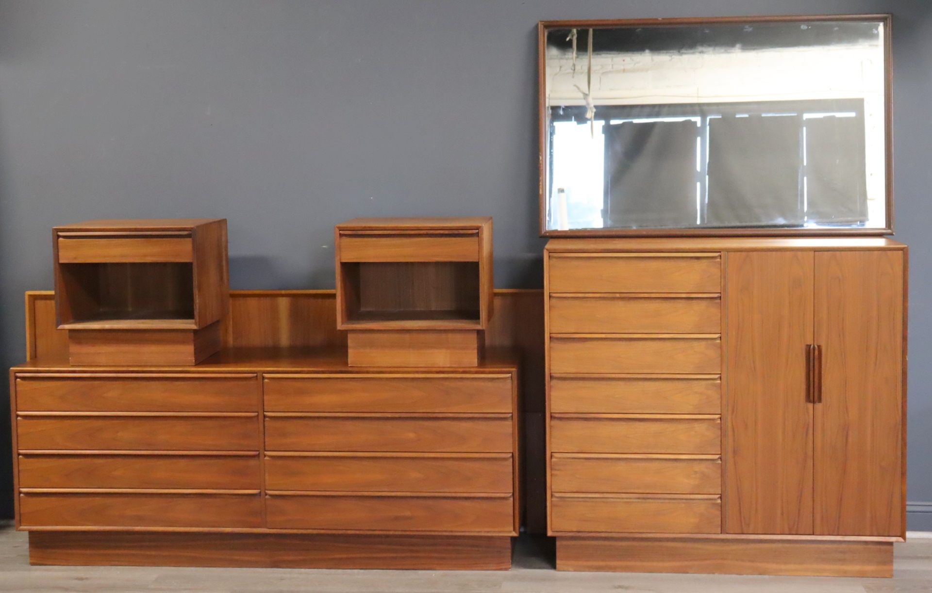 MIDCENTURY WESTNOVA DANISH MODERN