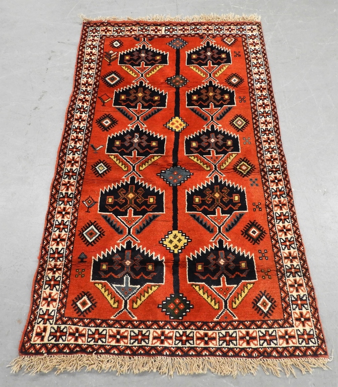 MIDDLE EASTERN GEOMETRIC CARPET RUG