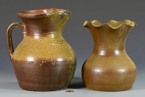 MIDDLE TN POTTERY PITCHER & RUFFLED