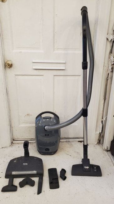 MIELE CLASSIC C1 VACUMNComplete