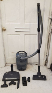 MIELE CLASSIC C1 VACUMN<br>Com