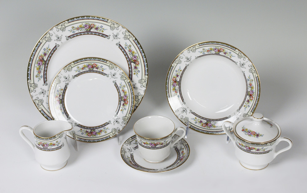 MIKASA CAMBRIDGE FINE CHINA: 33