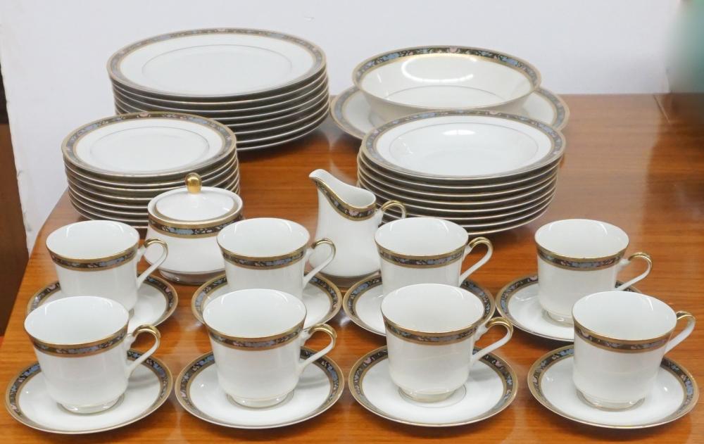 MIKASA KING'S GOLD PATTERN 44-PIECE