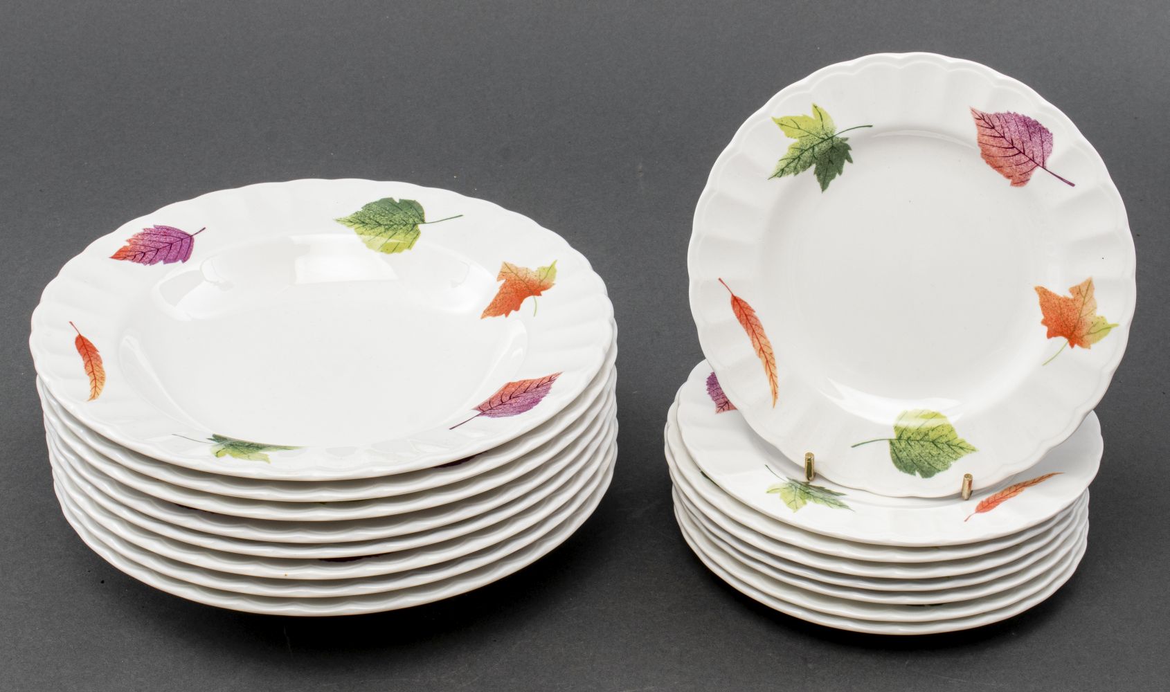 MIKASA NANCY GREEN FOLIATE BOWLS