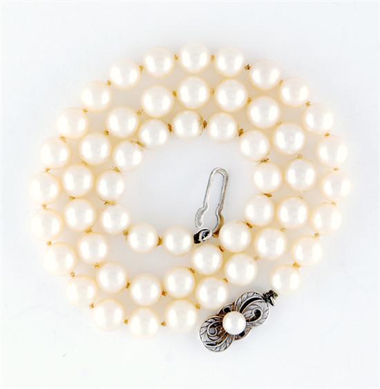 Mikimoto graduated cultured pearl
