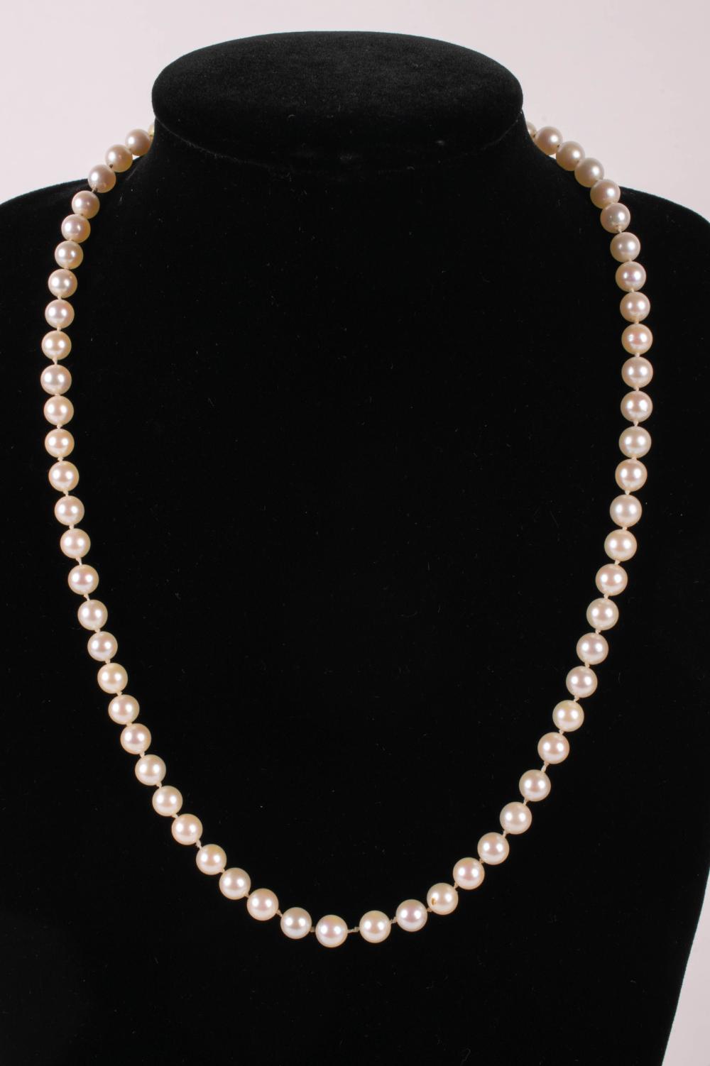MIKIMOTO PEARL NECKLACE WITH SILVER