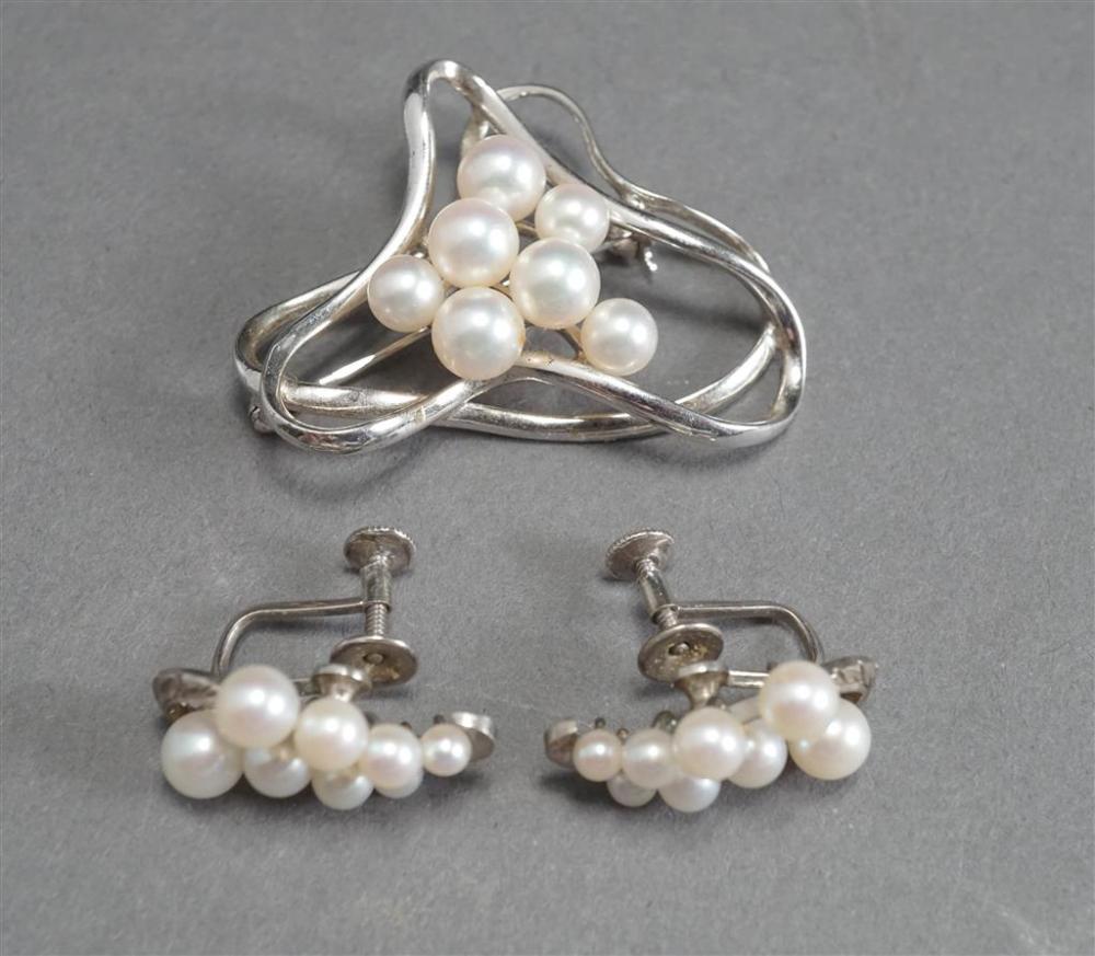 MIKIMOTO SILVER AND PEARL BROOCH