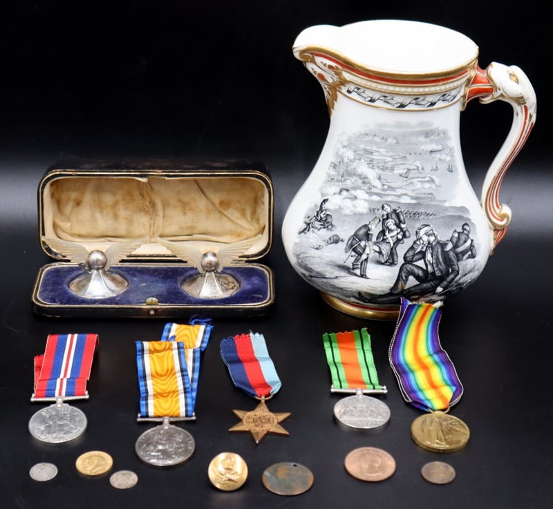 MILITARIA. ENGLISH WAR MEDALS AND