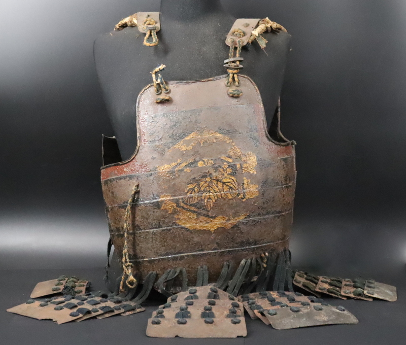 MILITARIA. JAPANESE SAMURAI CHEST