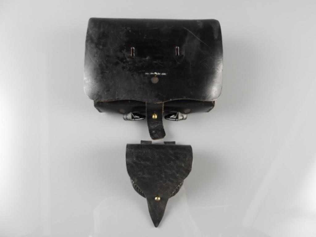 MILITARIA PARAPHERNALIAWar of