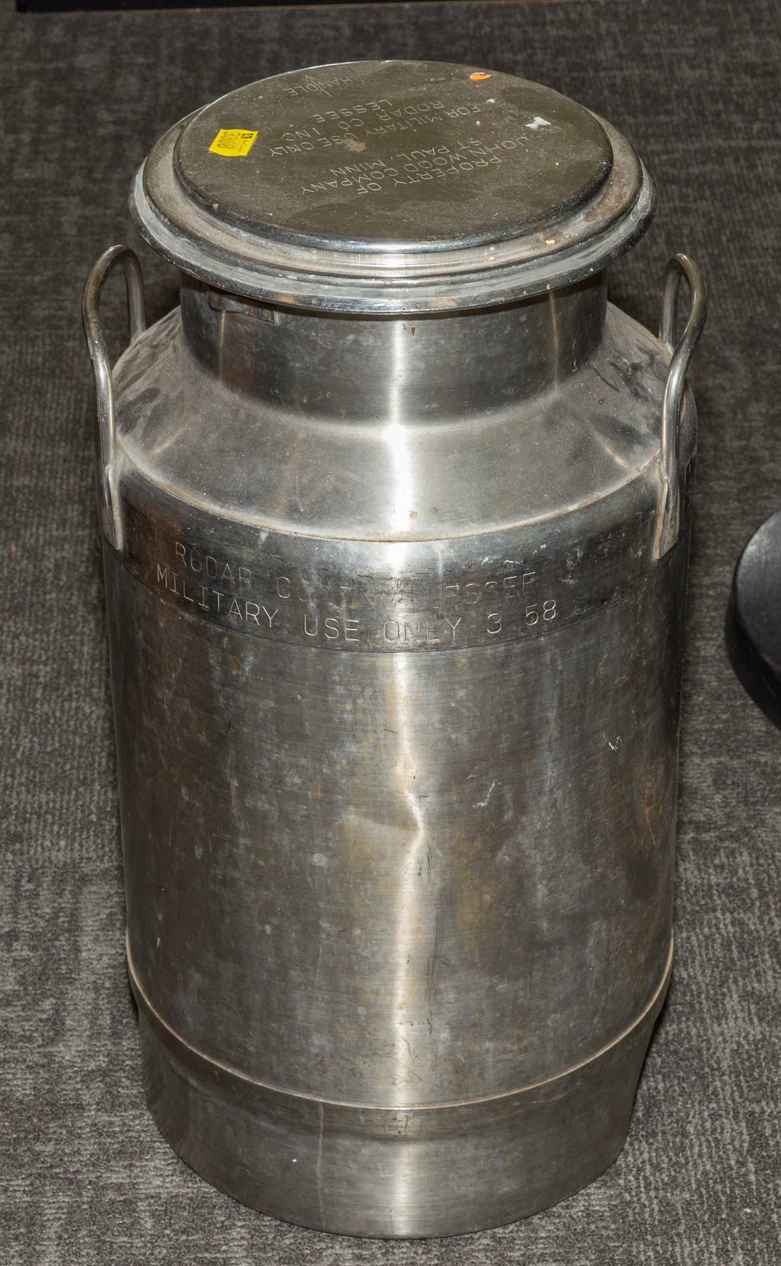 MILITARY ISSUE FOOD CONTAINER .