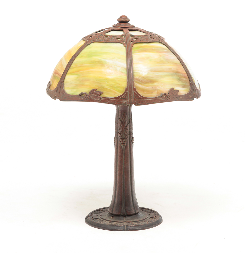 MILLER SLAG GLASS TABLE LAMP.