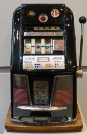 MILLS NOVELTY CO. 25-CENT SLOT