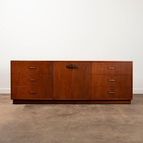 MILO BAUGHMAN / FOUNDERS WALNUT