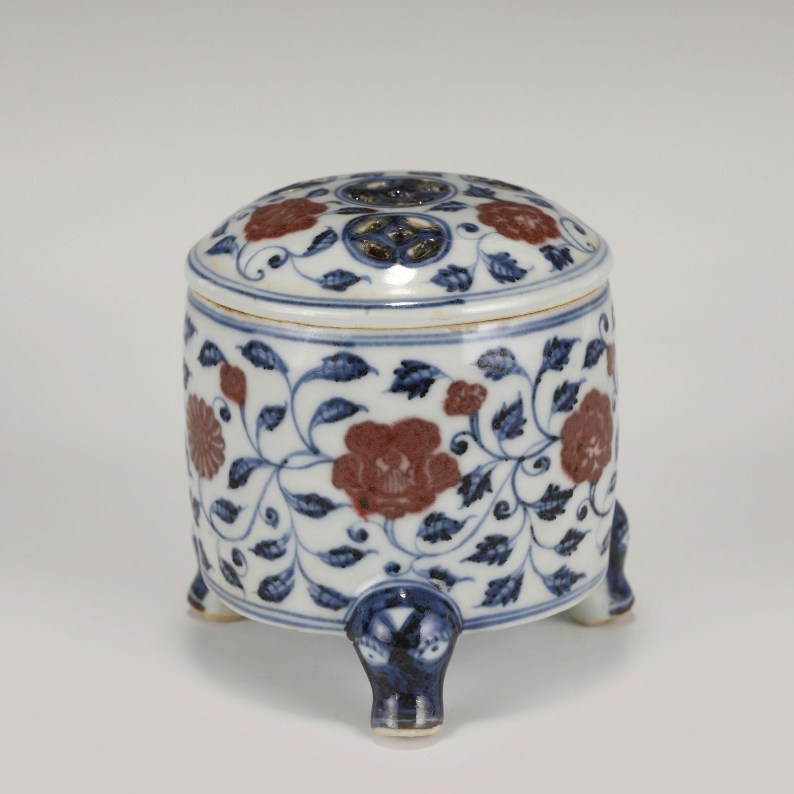 MING BLUE & WHITE UNDERGLAZE RED