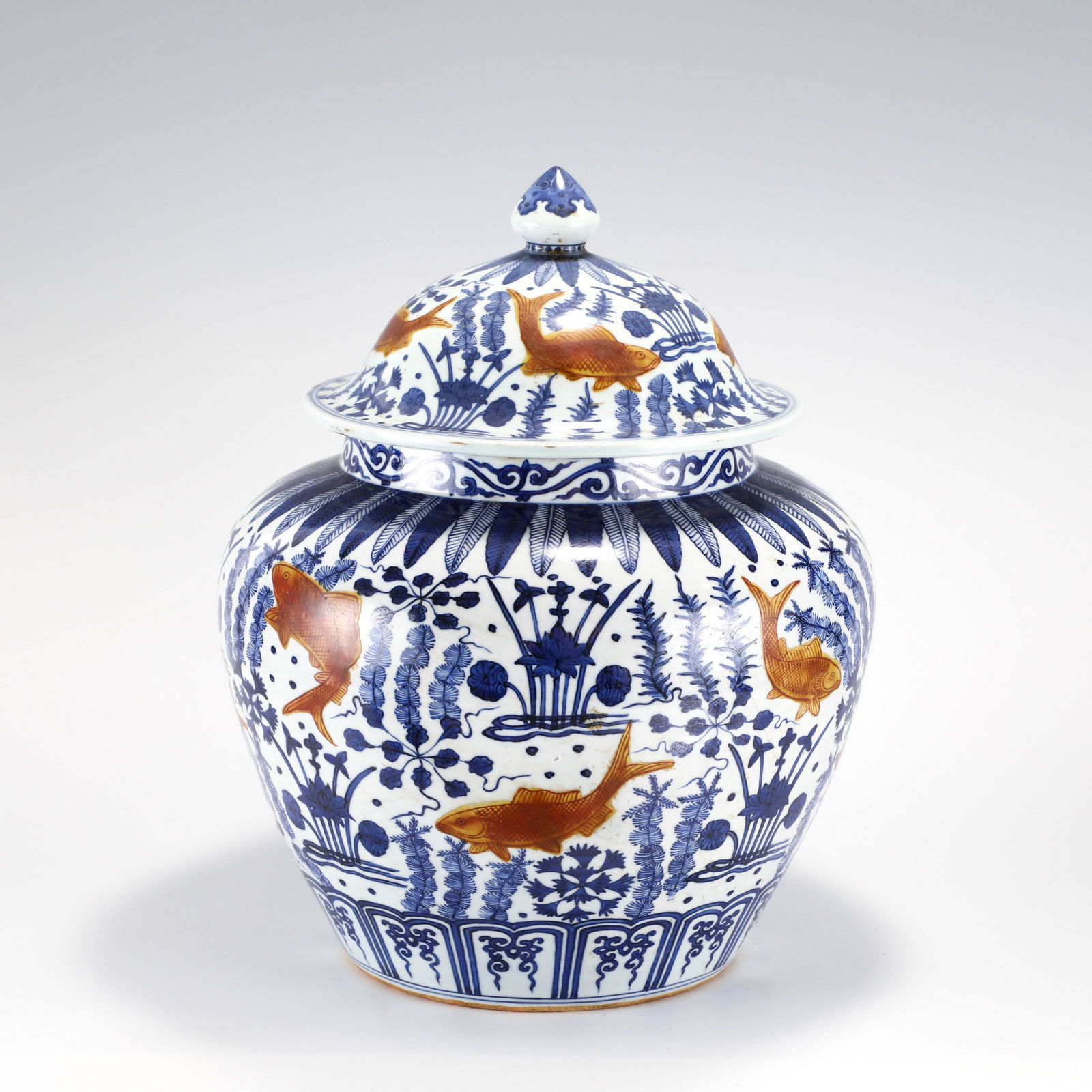 MING JIAJING BLUE & WHITE ALUM