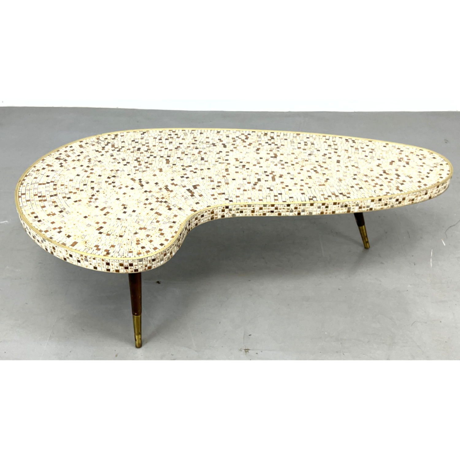 Mini Tile Boomerang Top Coffee