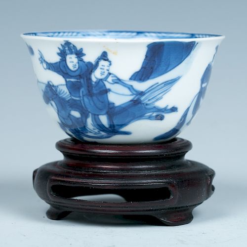 MINIATURE BLUE AND WHITE FIGURAL