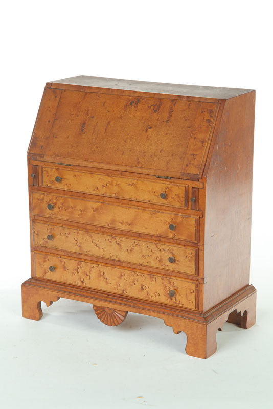 MINIATURE CHIPPENDALE-STYLE