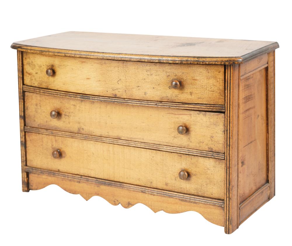 MINIATURE CONTINENTAL FRUITWOOD