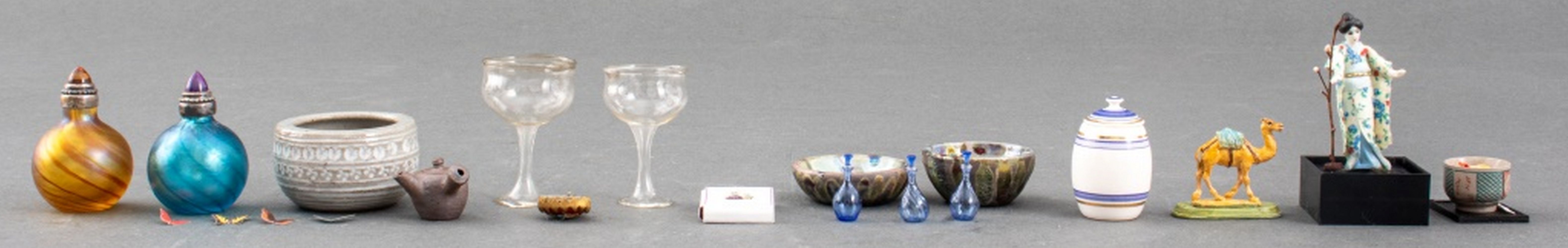 MINIATURE DOLLHOUSE DECORATIVE
