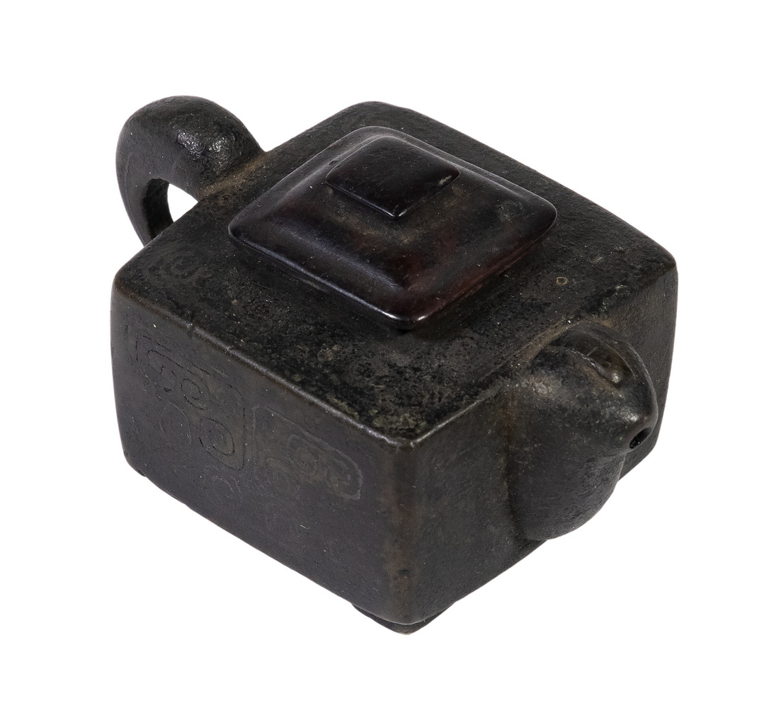 MINIATURE MING DYNASTY CHINESE