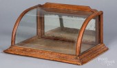 MINIATURE OAK COUNTER TOP SHOW