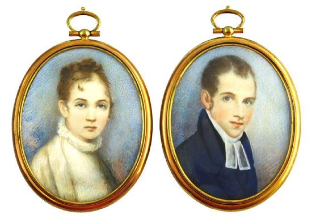 MINIATURE: PAIR OF LOCKETS IN