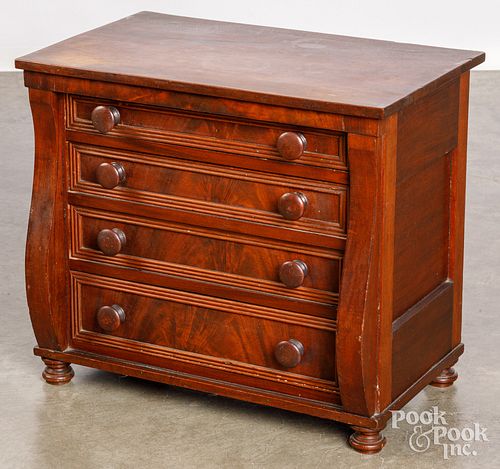 MINIATURE PENNSYLVANIA MAHOGANY