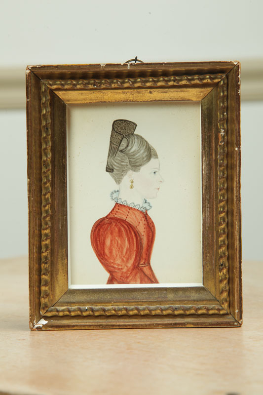 MINIATURE PORTRAIT OF A LADY