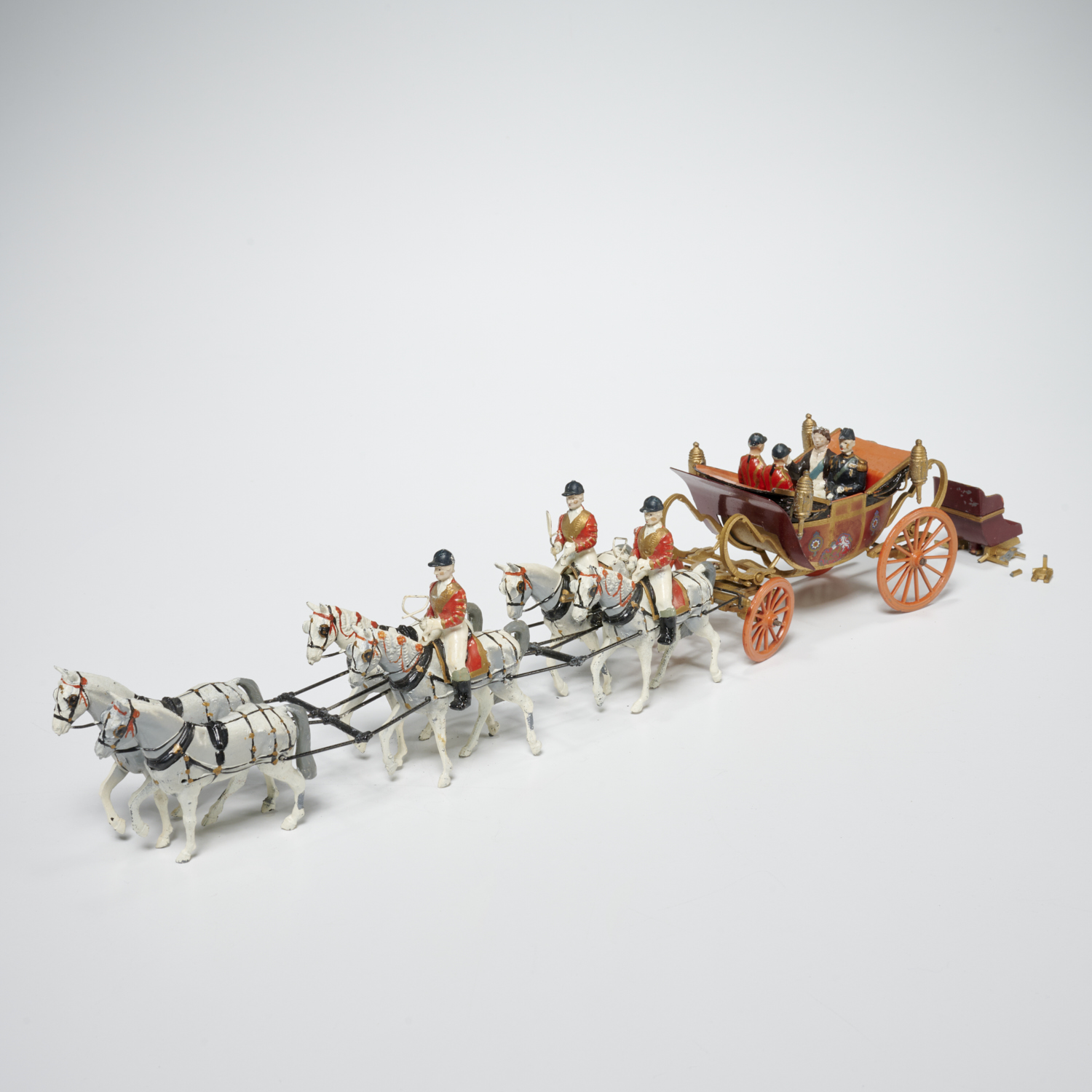 MINIATURE QUEEN ELIZABETH AND