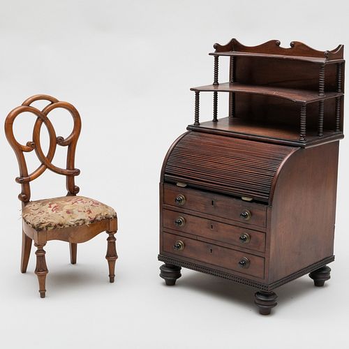 MINIATURE REGENCY MAHOGANY AND