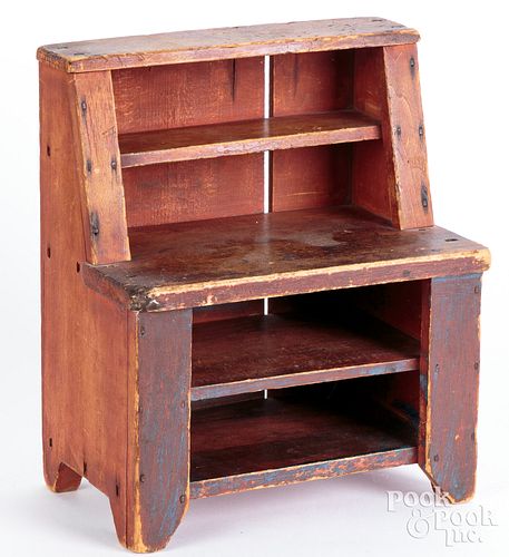 MINIATURE STAINED PINE STEPBACK