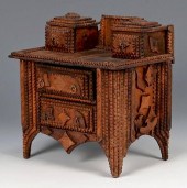MINIATURE TRAMP ART CHESTMinia