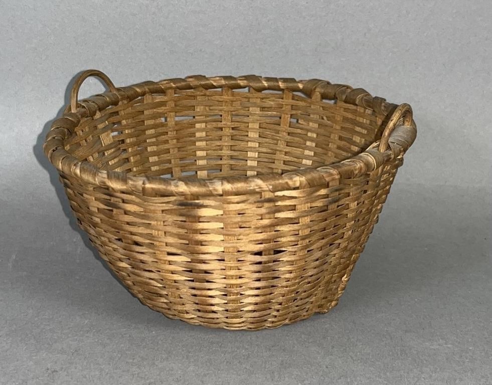 MINIATURE TWO-HANDLED ROUND ORCHARD