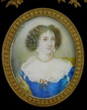 MINIATURE: WOMAN ON OVAL SUPPO