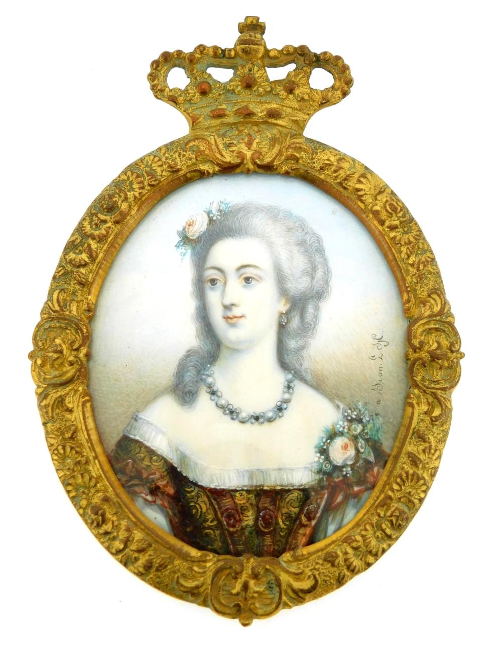 MINIATURE: WOMAN, OVAL SUPPORT,