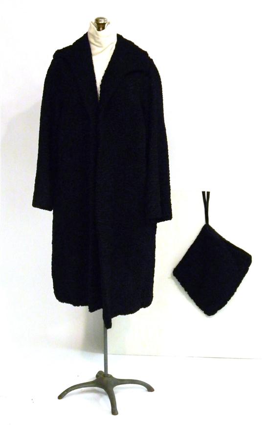 Mink jacket  swing cut; along