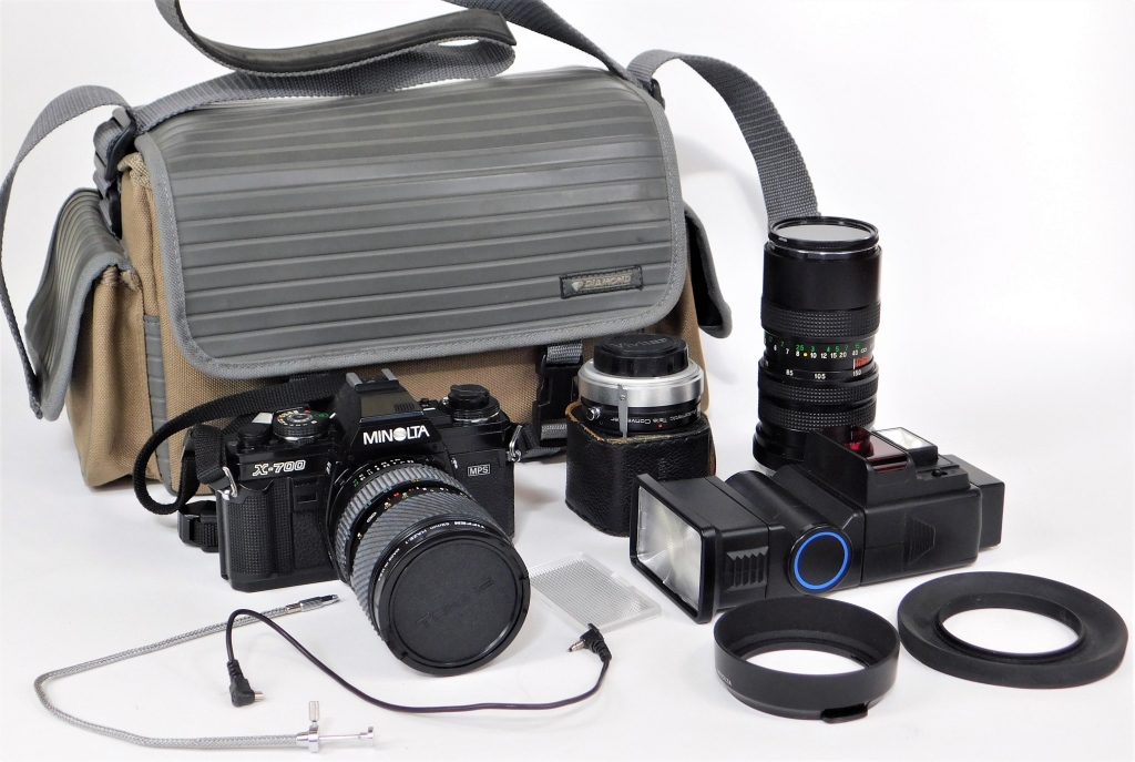 MINOLTA X-700 CAMERA WITH