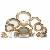 MINTON, PORCELAIN BALL GILT EN