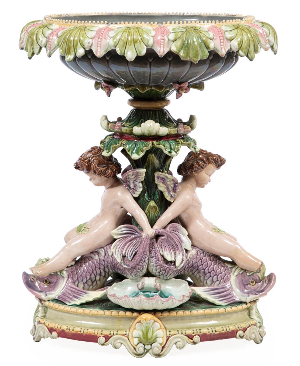 MINTON-STYLE MAJOLICA CENTER