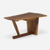 Mira Nakashima. Minguren desk.