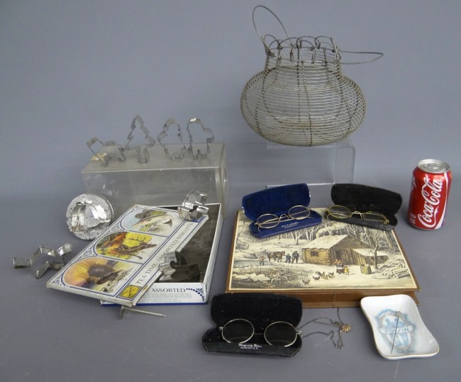 Misc. lot including cookie