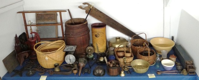Misc. table lot including baskets